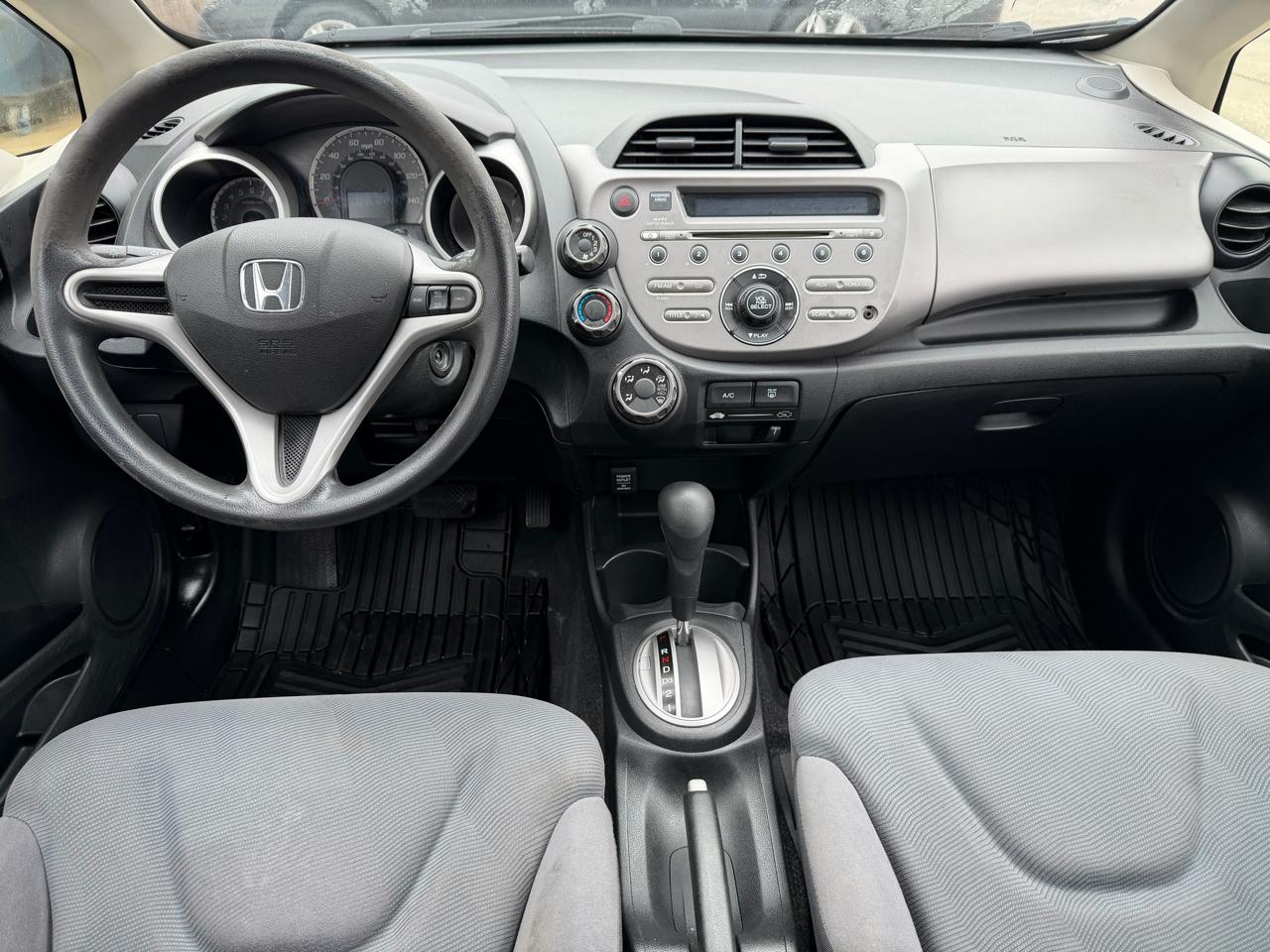 Honda Fit 5dr HB Auto 2012