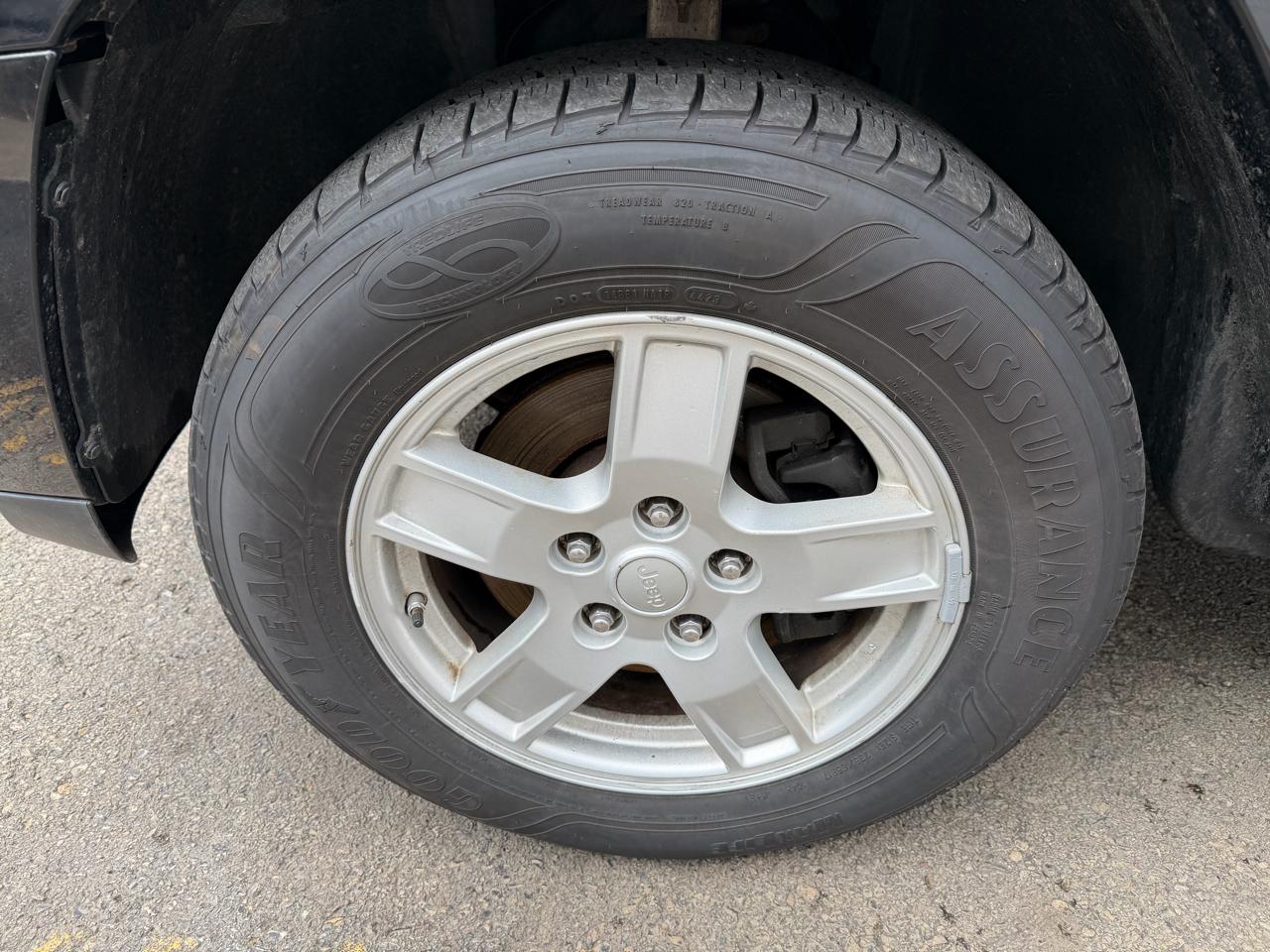 Jeep Grand Cherokee 4dr Laredo 4WD 2006