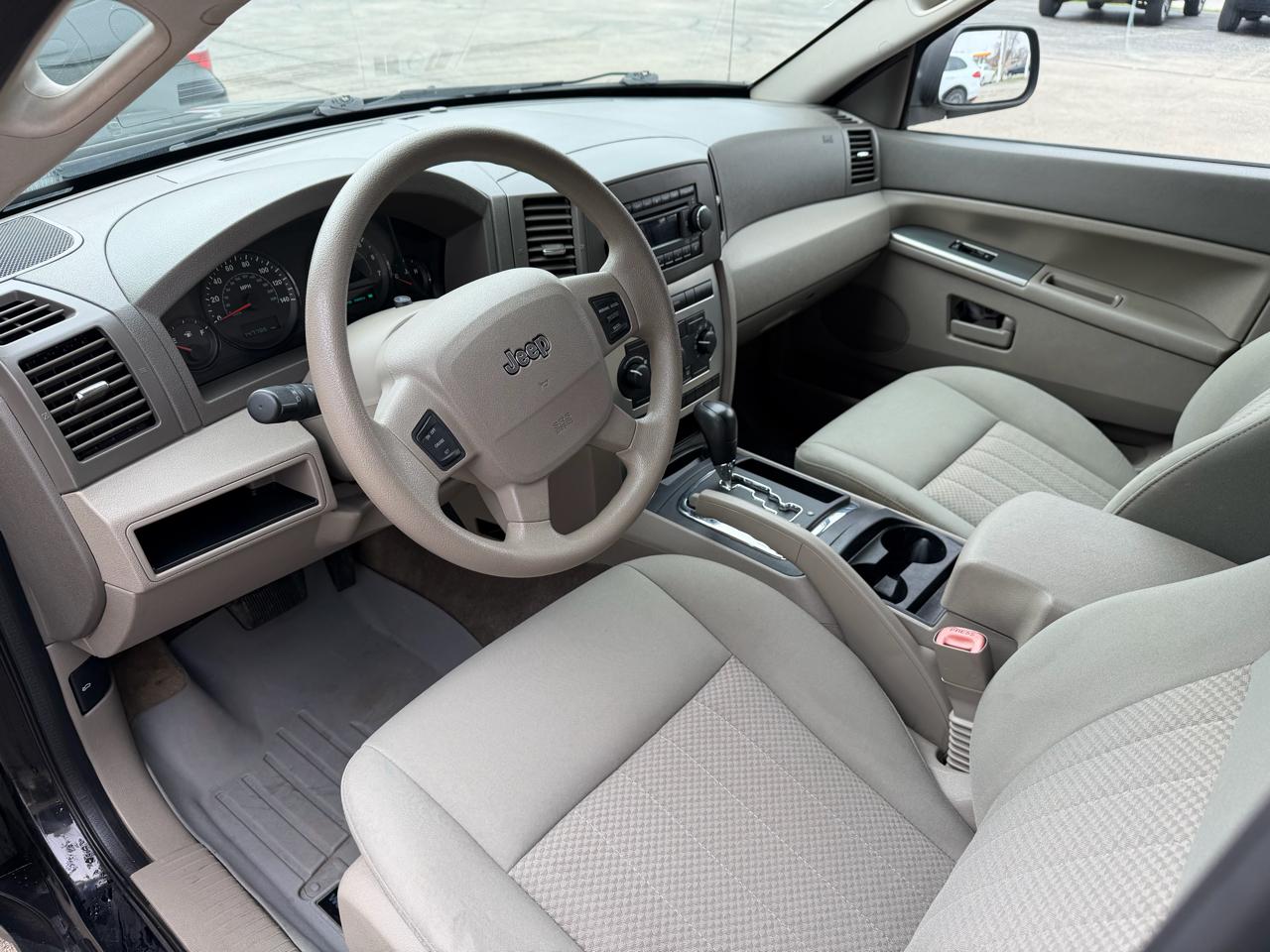 Jeep Grand Cherokee 4dr Laredo 4WD 2006