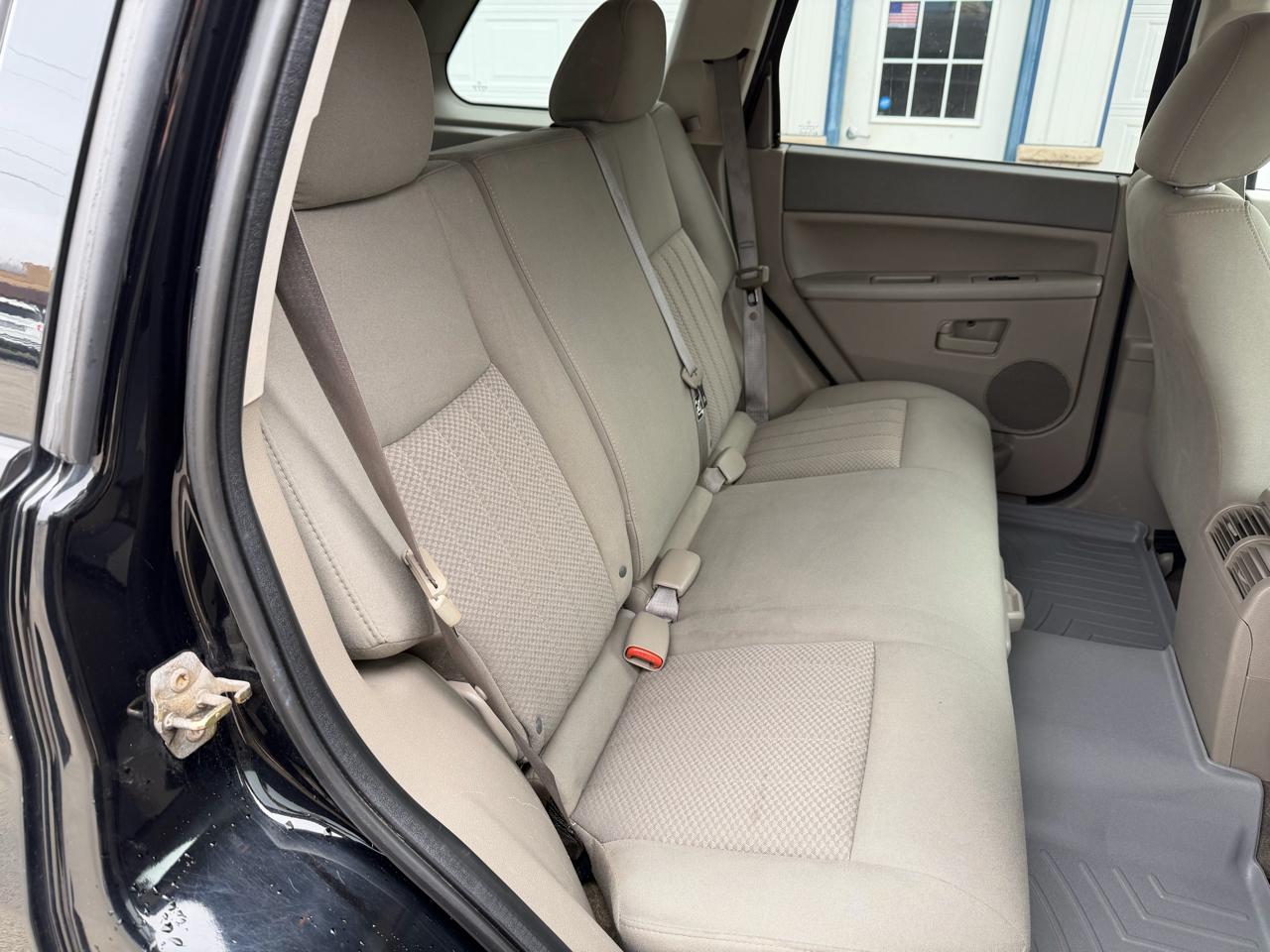 Jeep Grand Cherokee 4dr Laredo 4WD 2006