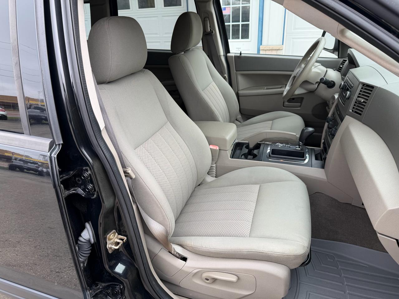 Jeep Grand Cherokee 4dr Laredo 4WD 2006