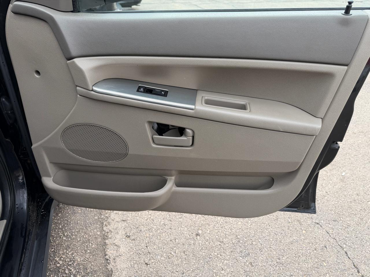 Jeep Grand Cherokee 4dr Laredo 4WD 2006