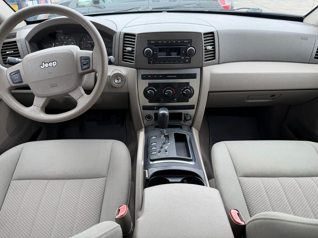 Jeep Grand Cherokee 4dr Laredo 4WD 2006