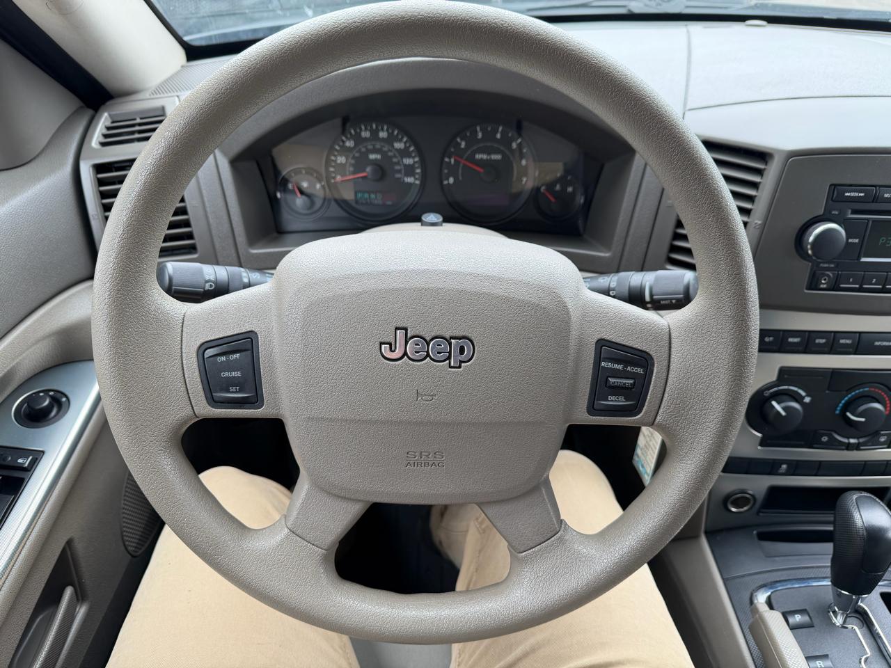 Jeep Grand Cherokee 4dr Laredo 4WD 2006