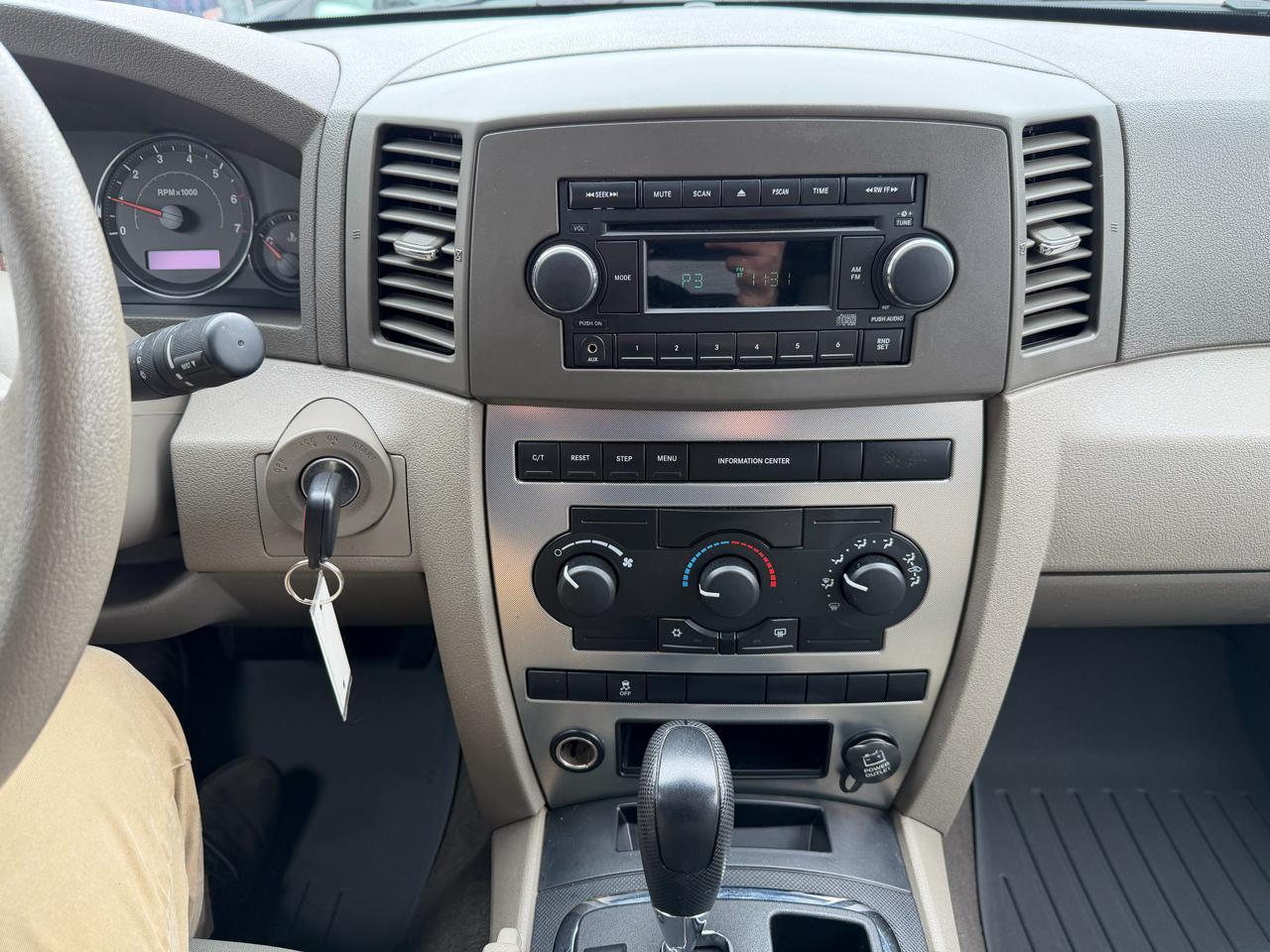 Jeep Grand Cherokee 4dr Laredo 4WD 2006