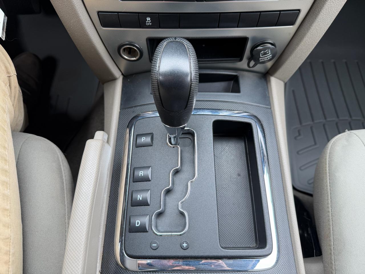 Jeep Grand Cherokee 4dr Laredo 4WD 2006