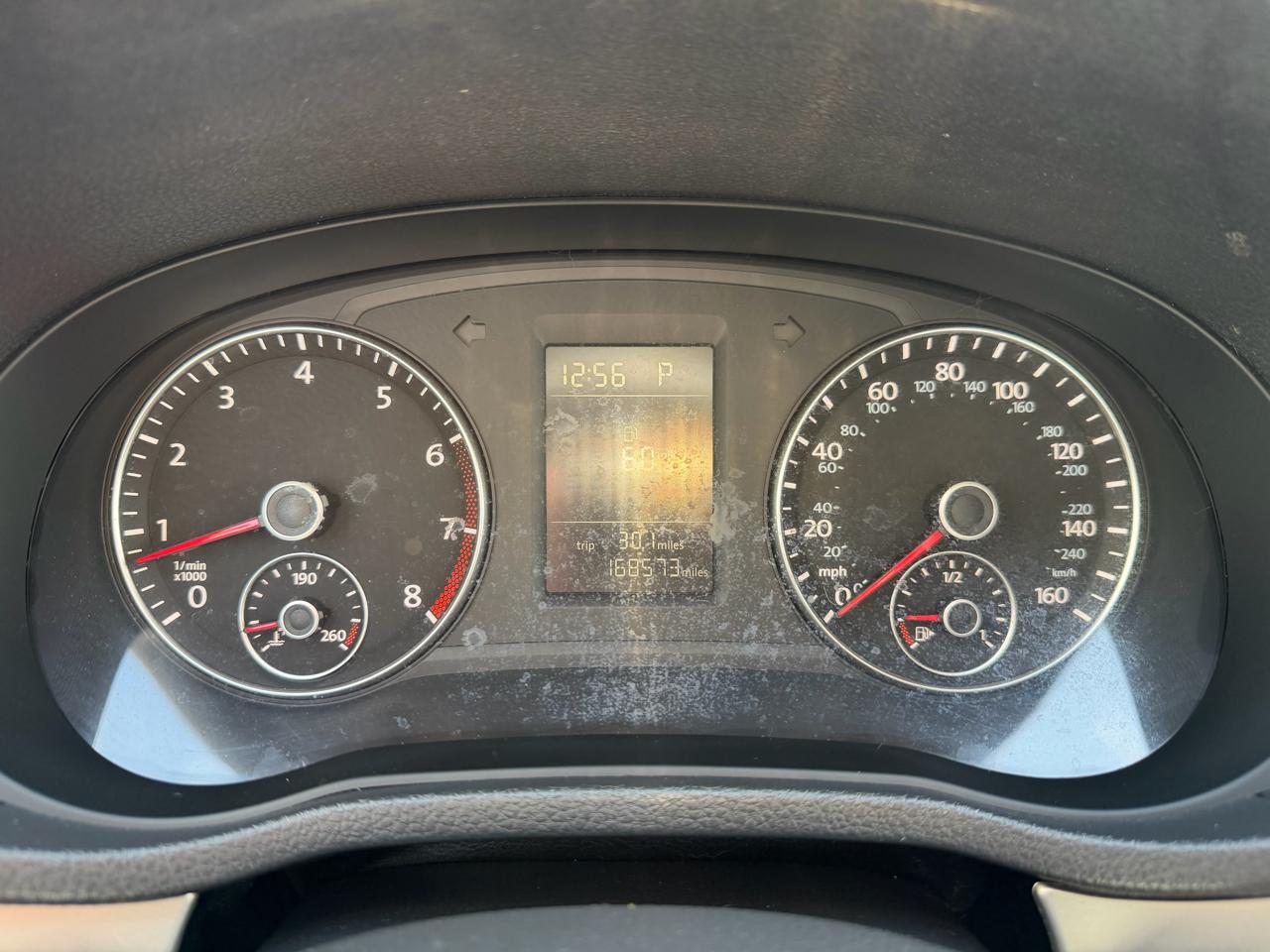 Volkswagen Passat 4dr Sdn 2.5L Auto S 2012