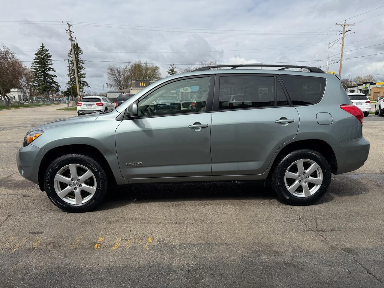 Toyota RAV4 FWD 4dr 4-cyl 4-Spd AT Ltd (Natl) 2008