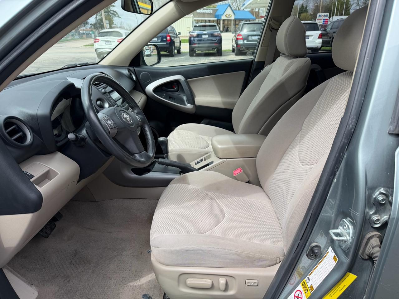 Toyota RAV4 FWD 4dr 4-cyl 4-Spd AT Ltd (Natl) 2008