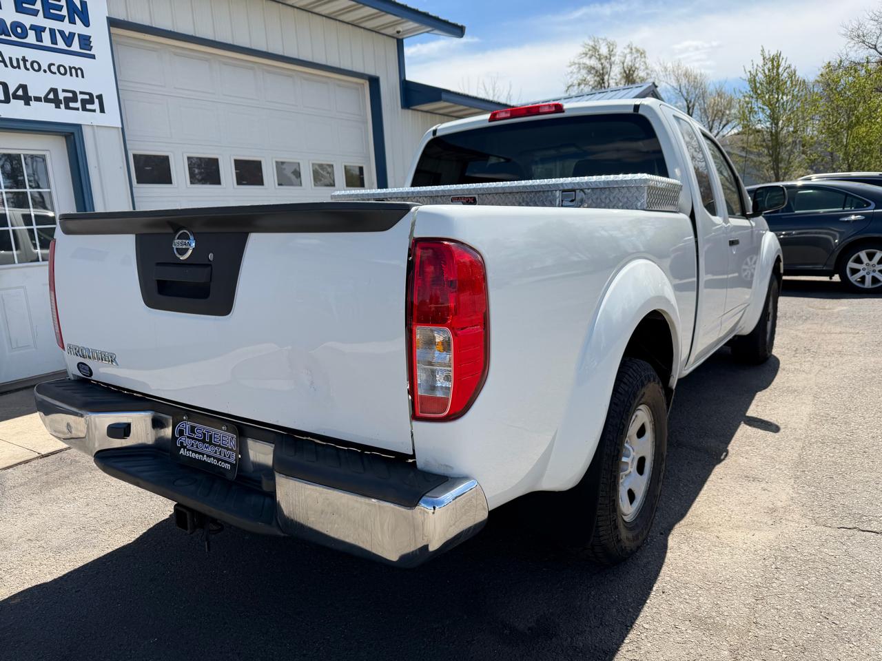 Nissan Frontier 2WD King Cab I4 Auto S 2013