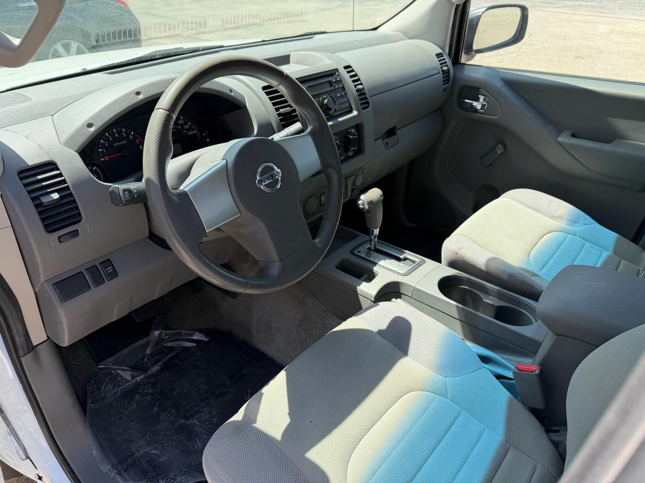 Nissan Frontier 2WD King Cab I4 Auto S 2013