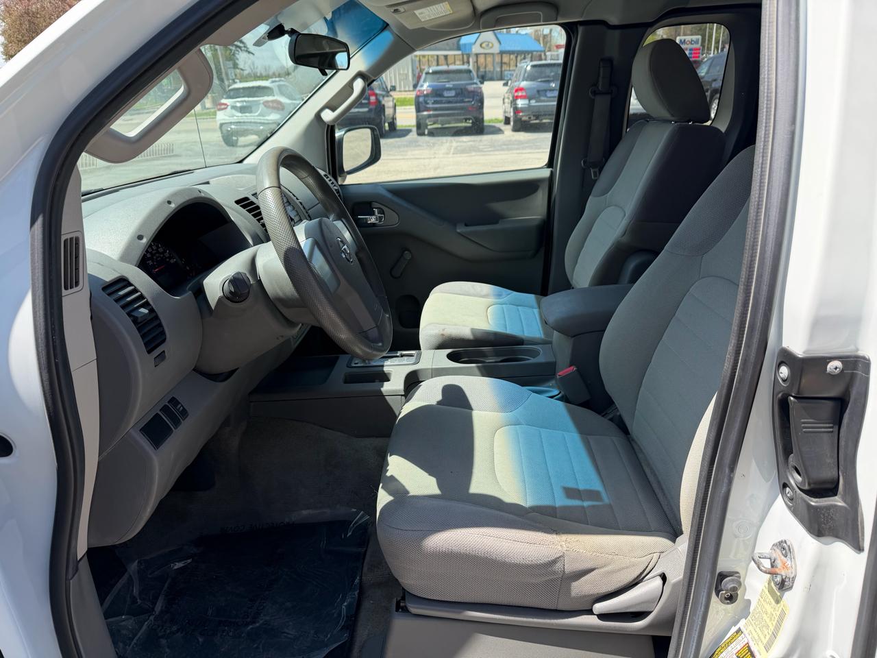 Nissan Frontier 2WD King Cab I4 Auto S 2013
