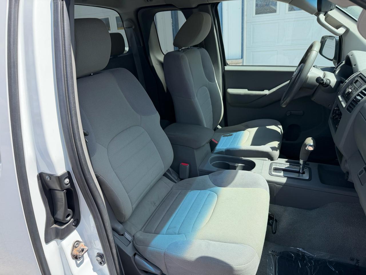 Nissan Frontier 2WD King Cab I4 Auto S 2013