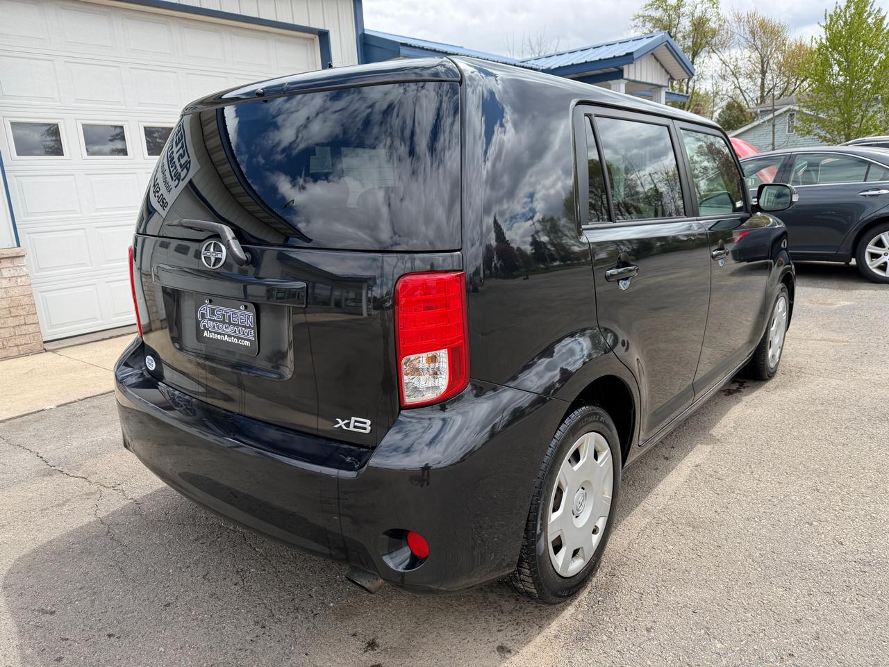 Scion xB 5dr Wgn Man (Natl) 2012
