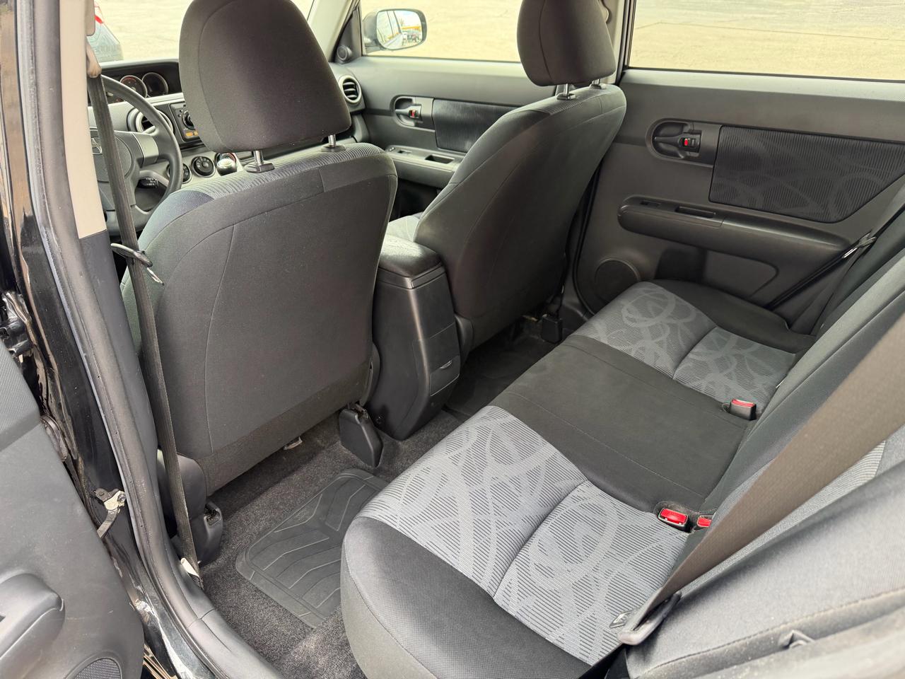Scion xB 5dr Wgn Man (Natl) 2012