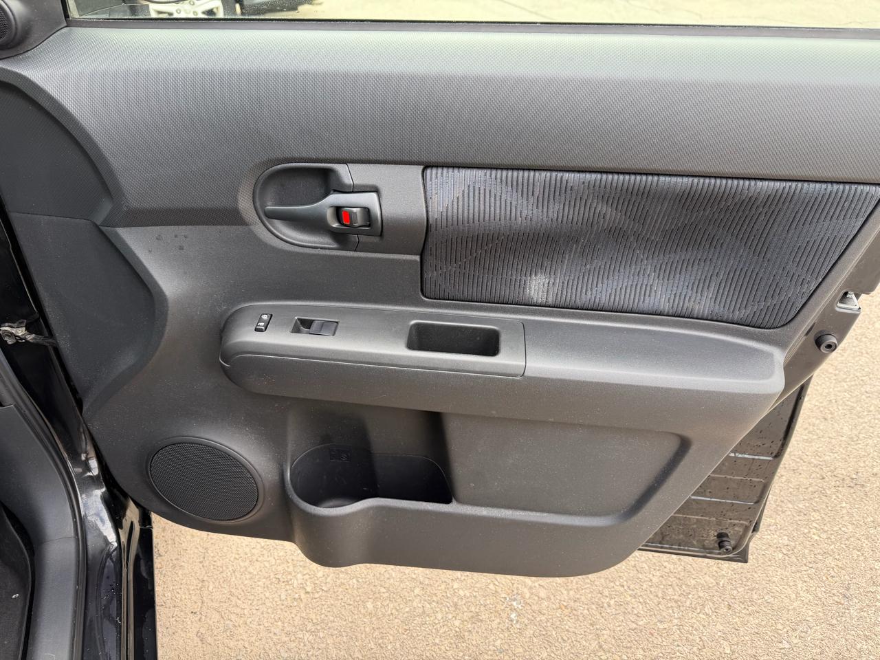 Scion xB 5dr Wgn Man (Natl) 2012
