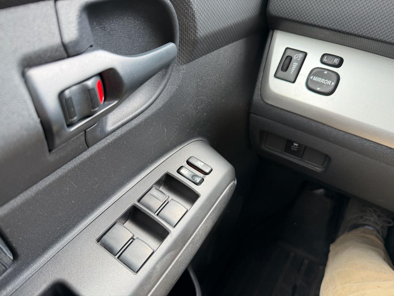 Scion xB 5dr Wgn Man (Natl) 2012
