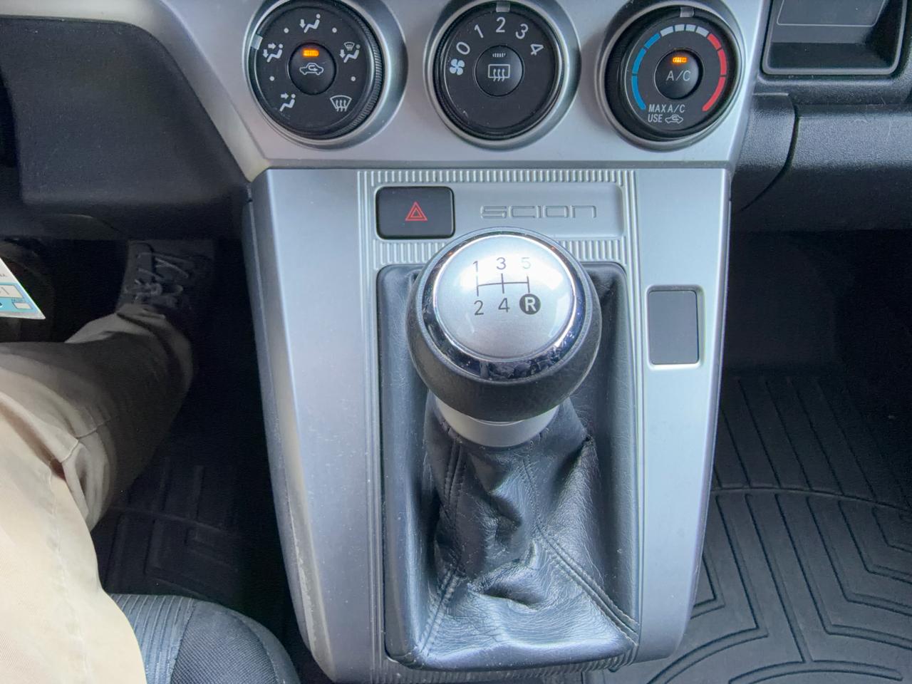 Scion xB 5dr Wgn Man (Natl) 2012