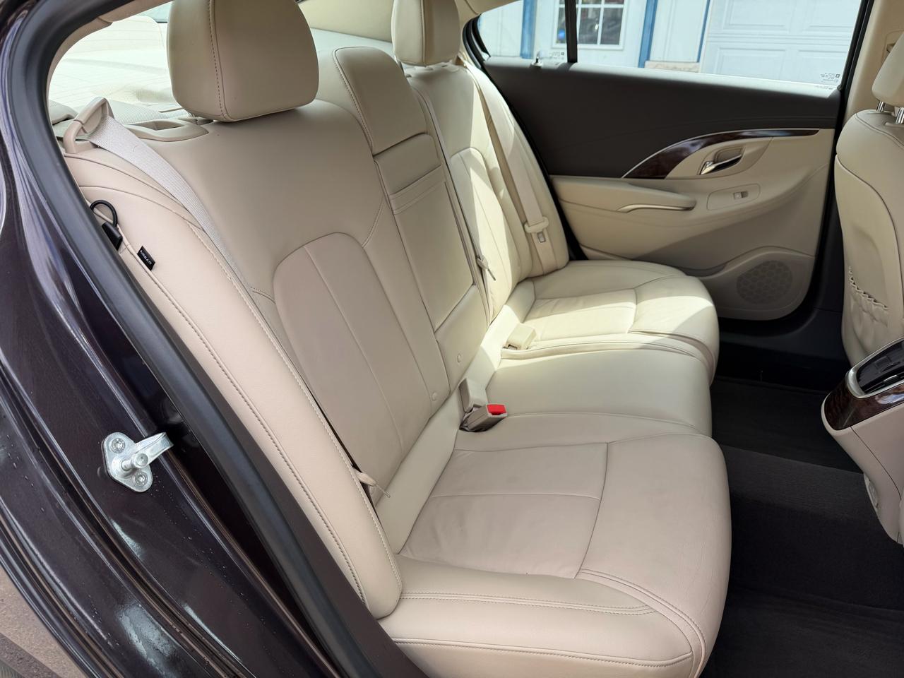 Buick LaCrosse 4dr Sdn Leather FWD 2014