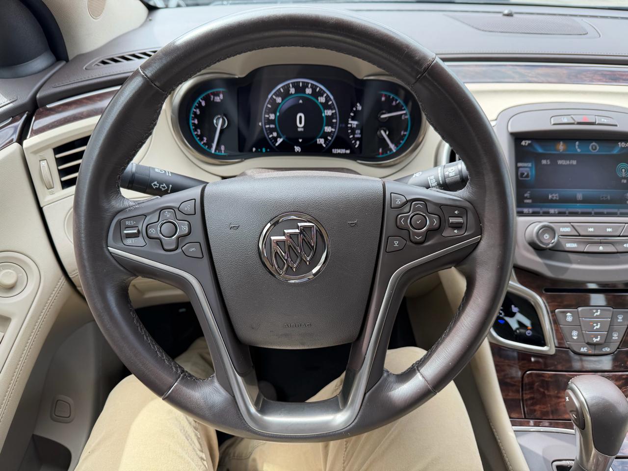 Buick LaCrosse 4dr Sdn Leather FWD 2014