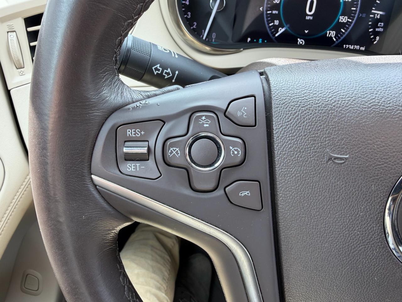 Buick LaCrosse 4dr Sdn Leather FWD 2014