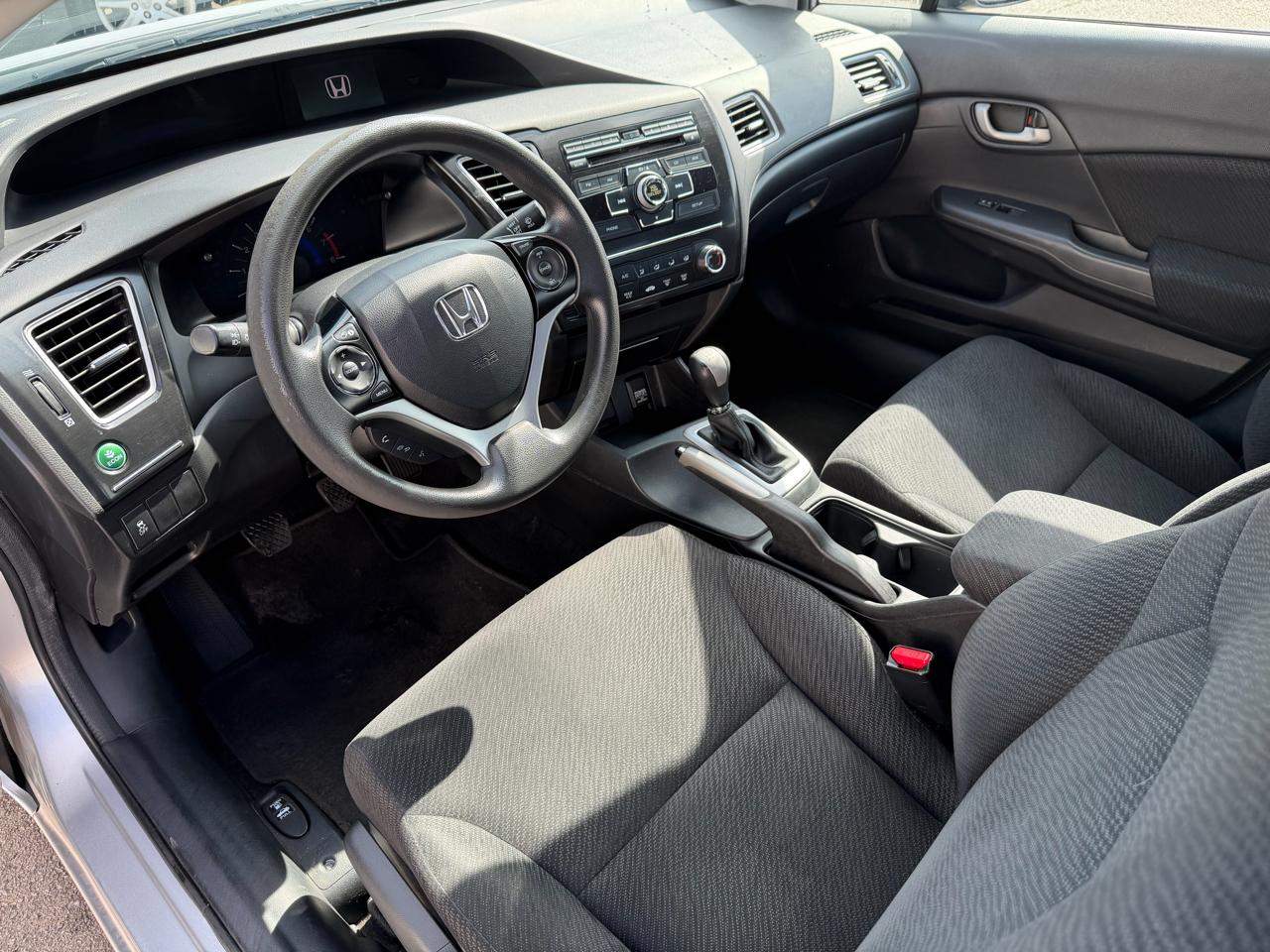 Honda Civic Sdn 4dr Man LX 2013