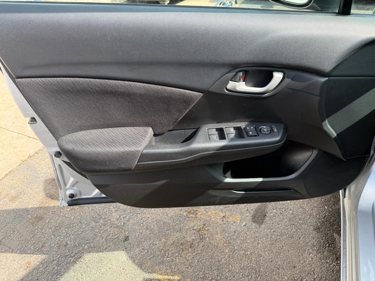 Honda Civic Sdn 4dr Man LX 2013