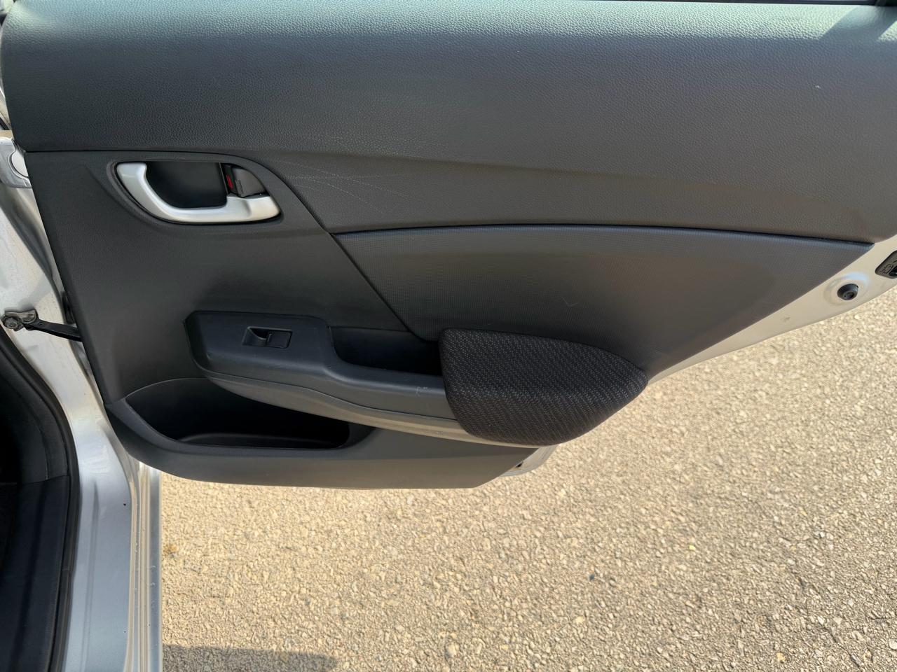 Honda Civic Sdn 4dr Man LX 2013