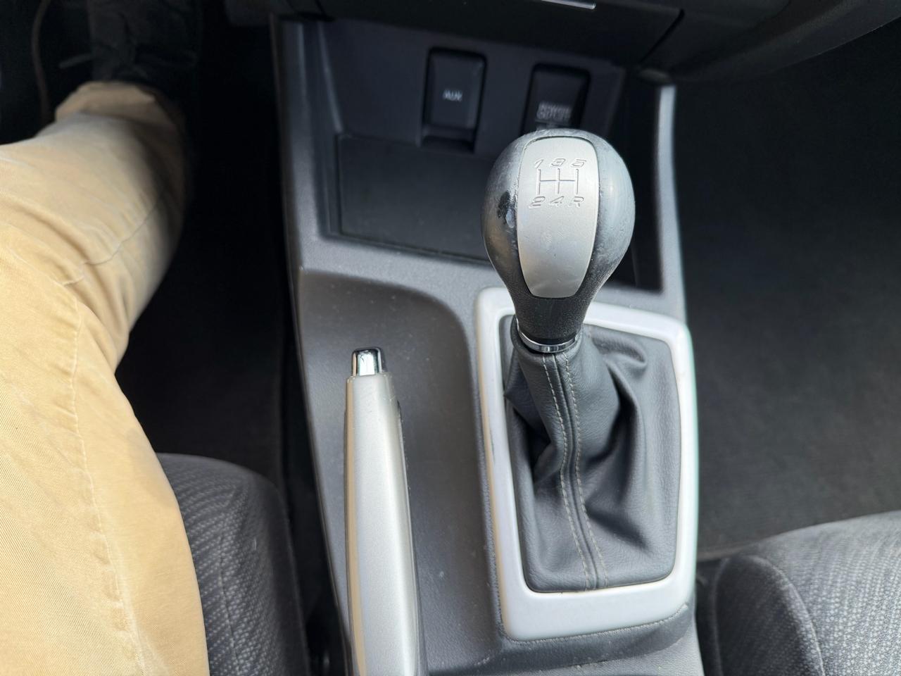 Honda Civic Sdn 4dr Man LX 2013