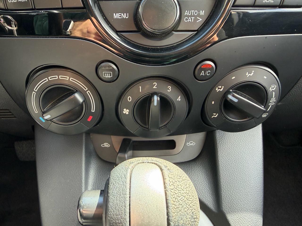 Mazda MAZDA2 4dr HB Auto Sport 2013