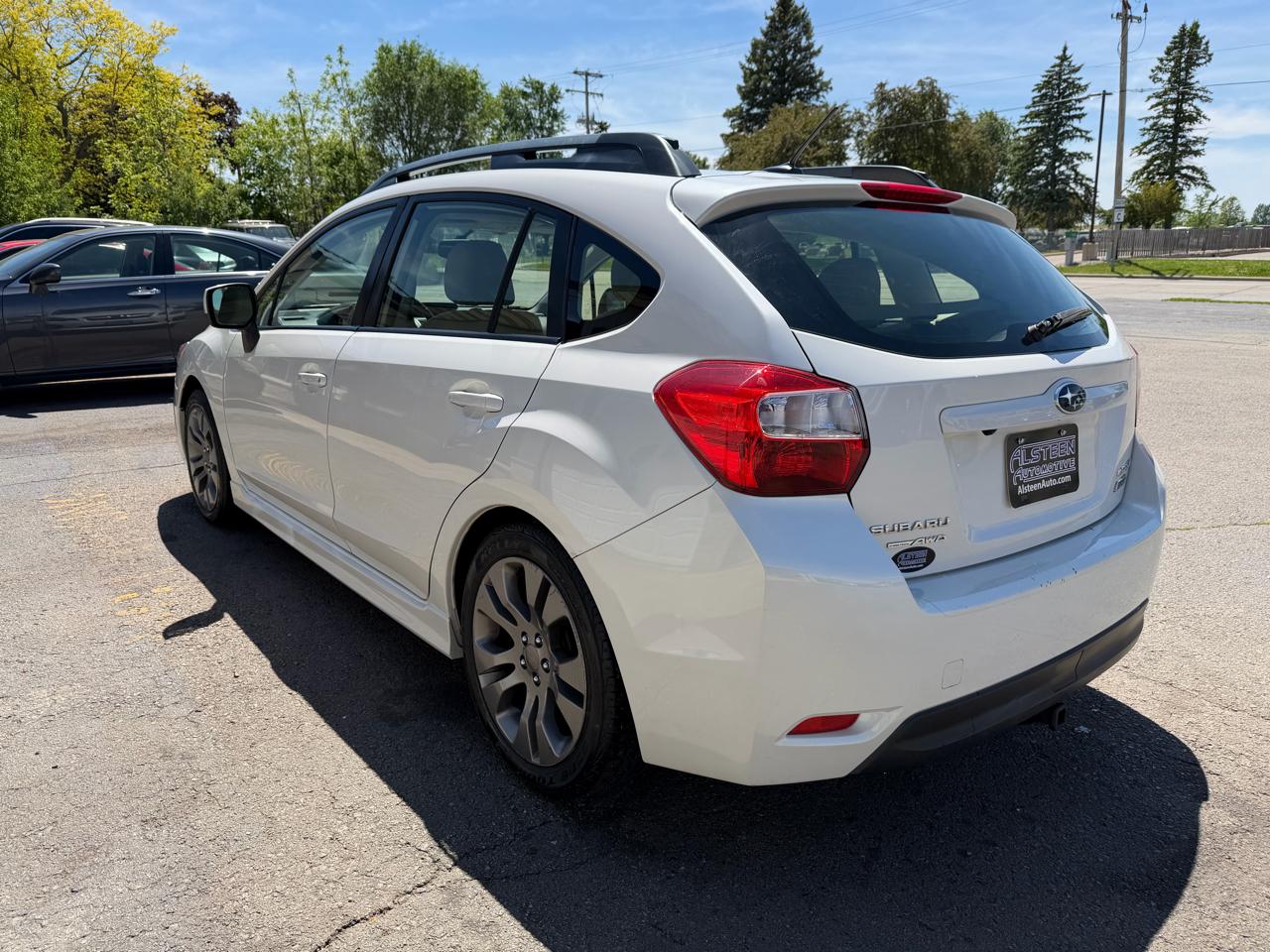 Subaru Impreza Wagon 5dr Auto 2.0i Sport Limited 2013