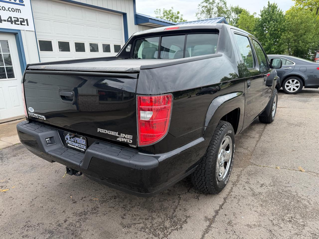 Honda Ridgeline 4WD Crew Cab RT 2011