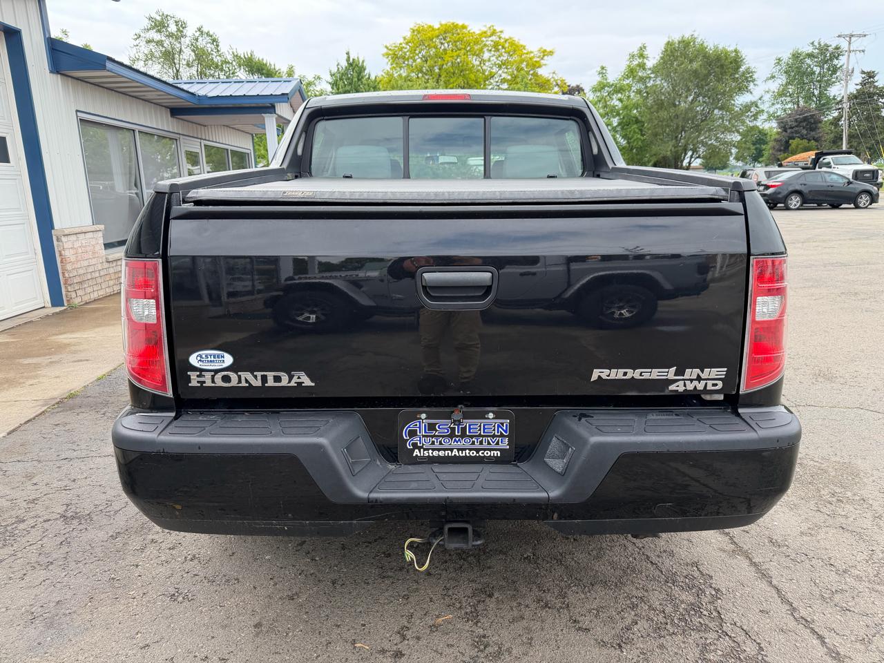Honda Ridgeline 4WD Crew Cab RT 2011
