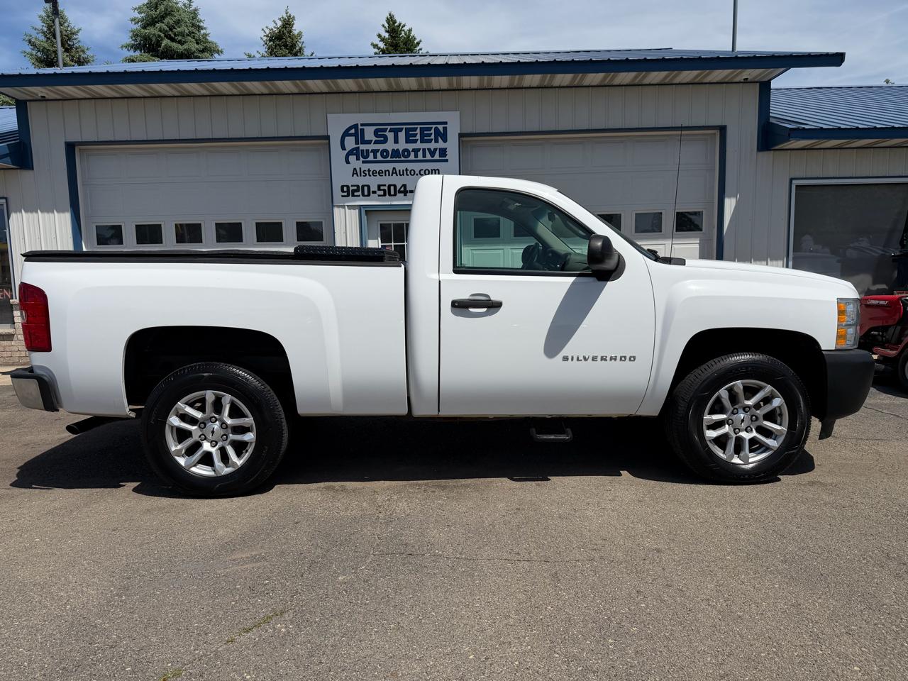 Chevrolet Silverado 1500 2WD Reg Cab 119.0" Work Truck 2013