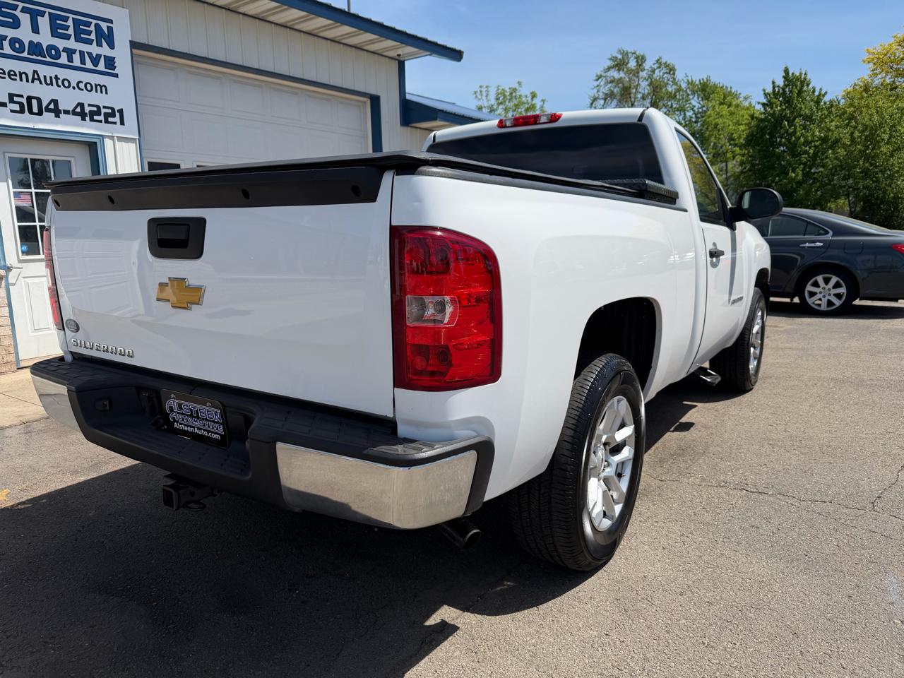 Chevrolet Silverado 1500 2WD Reg Cab 119.0" Work Truck 2013