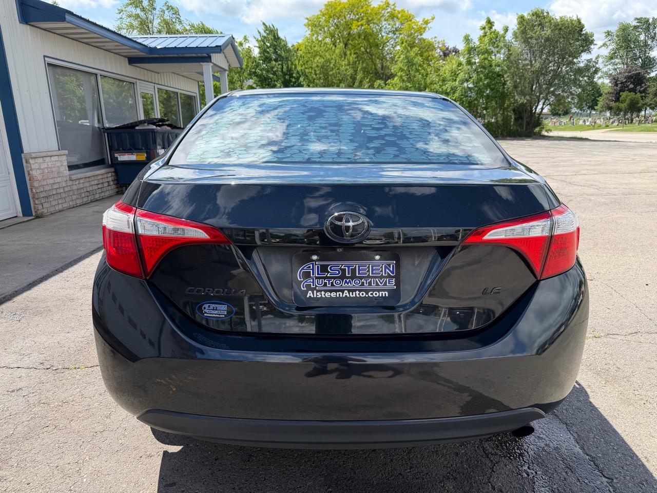 Toyota Corolla 4dr Sdn Auto L (Natl) 2015