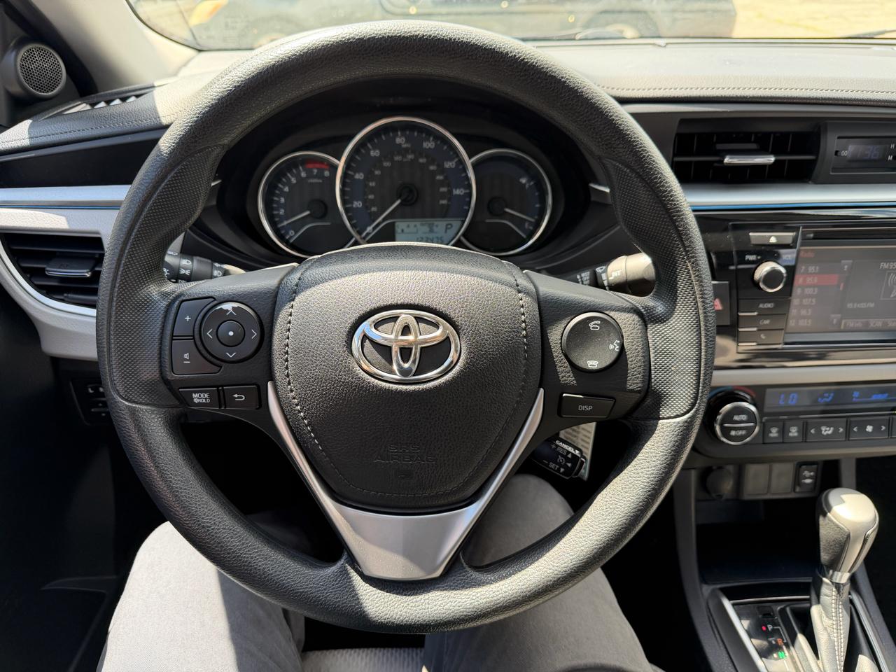 Toyota Corolla 4dr Sdn Auto L (Natl) 2015