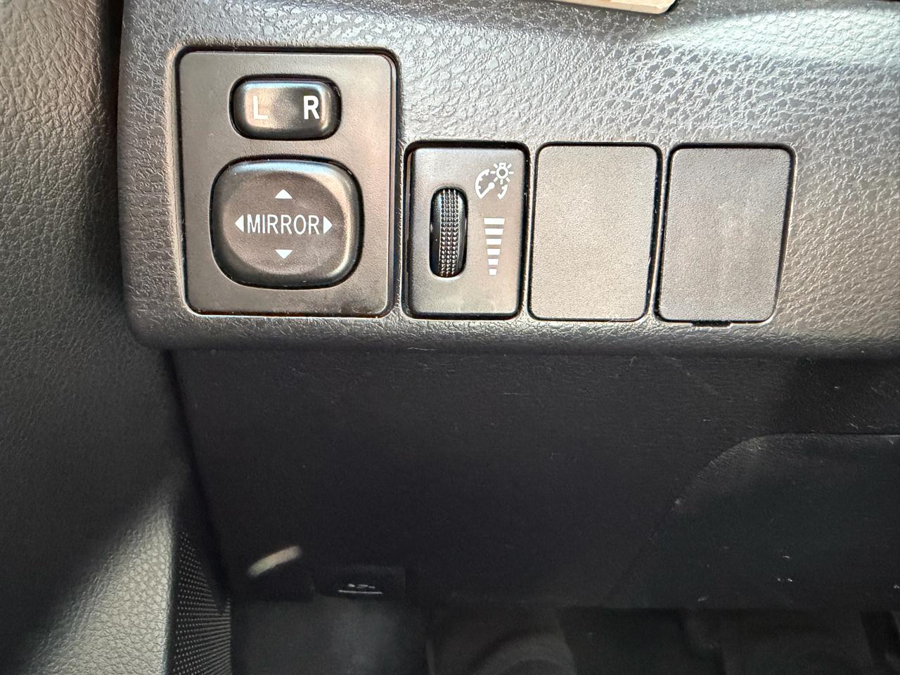 Toyota Corolla 4dr Sdn Auto L (Natl) 2015