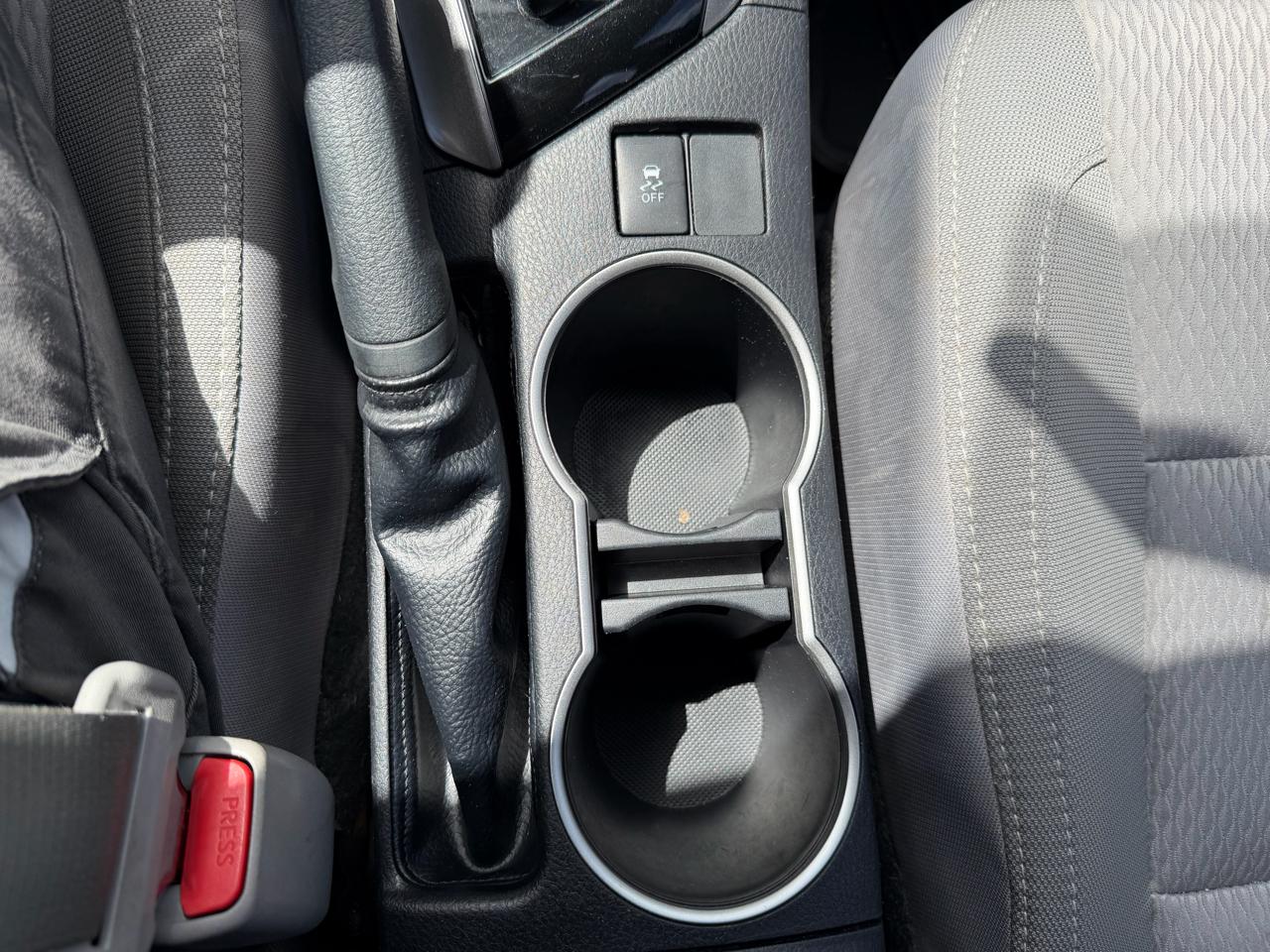 Toyota Corolla 4dr Sdn Auto L (Natl) 2015