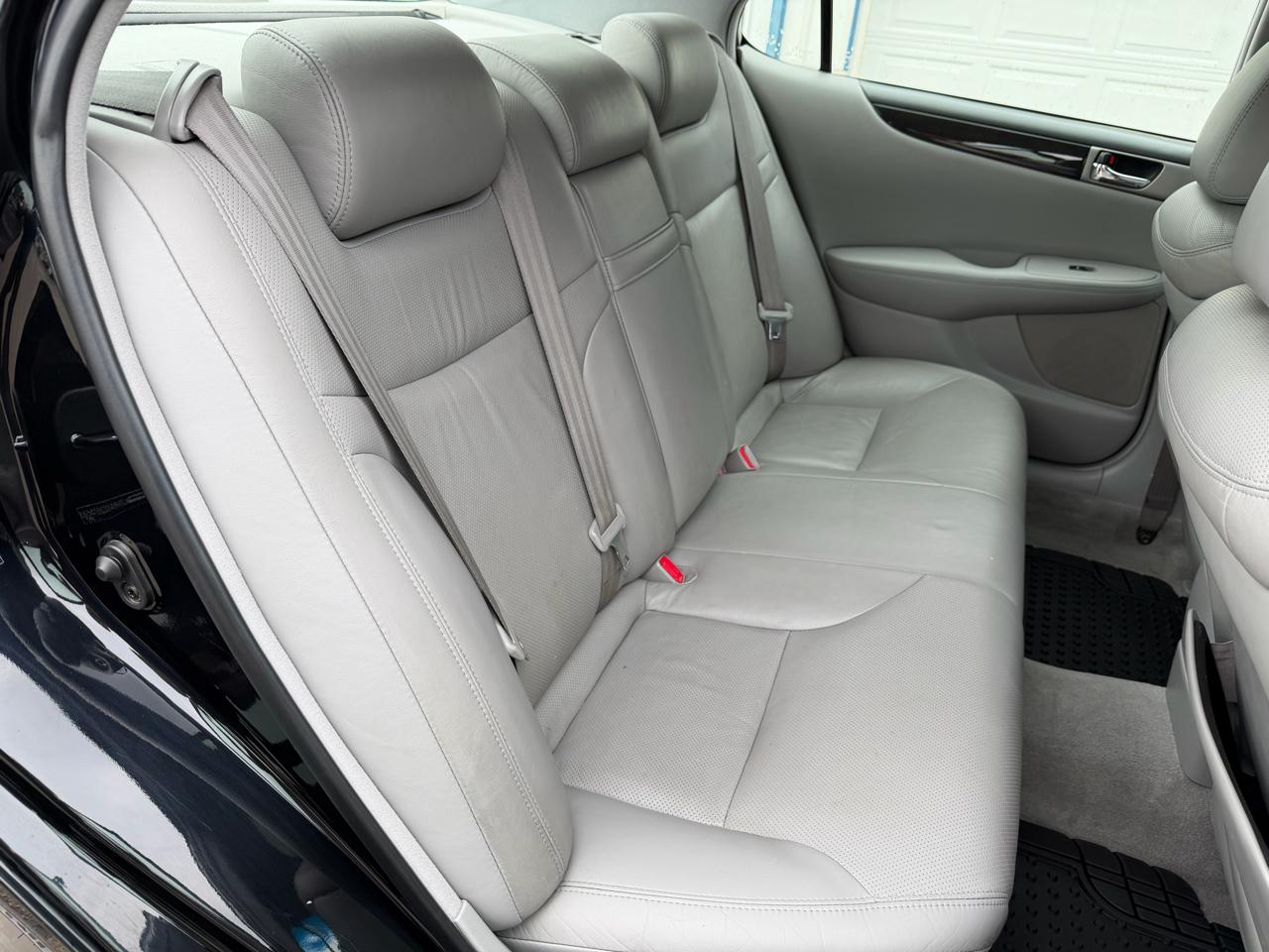 Lexus ES 330 4dr Sdn 2006