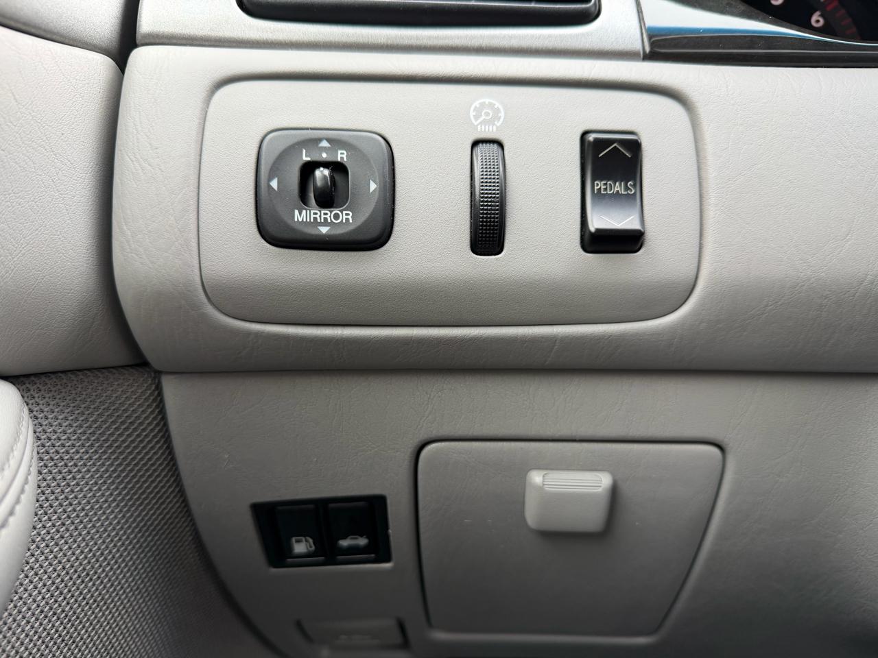 Lexus ES 330 4dr Sdn 2006