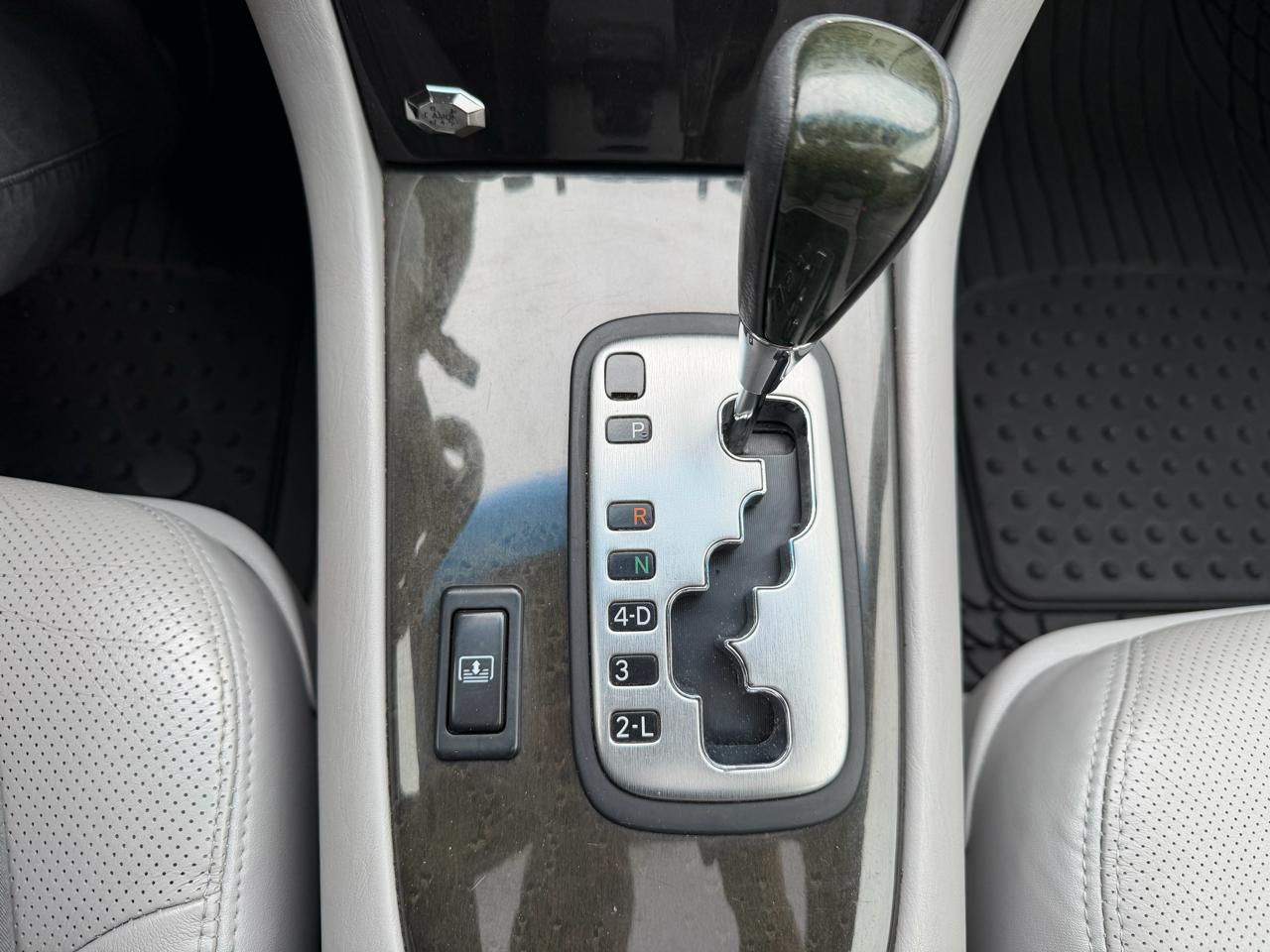 Lexus ES 330 4dr Sdn 2006