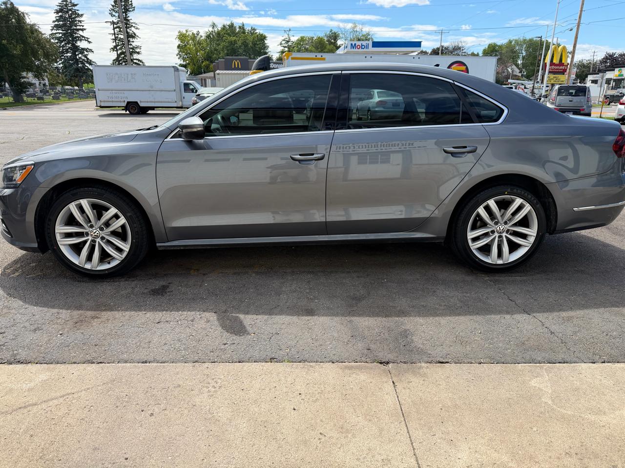 Volkswagen Passat 2.0T SE Auto 2018