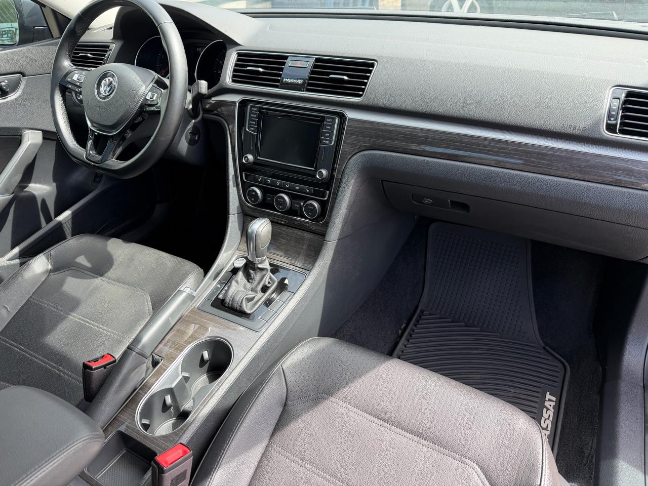 Volkswagen Passat 2.0T SE Auto 2018