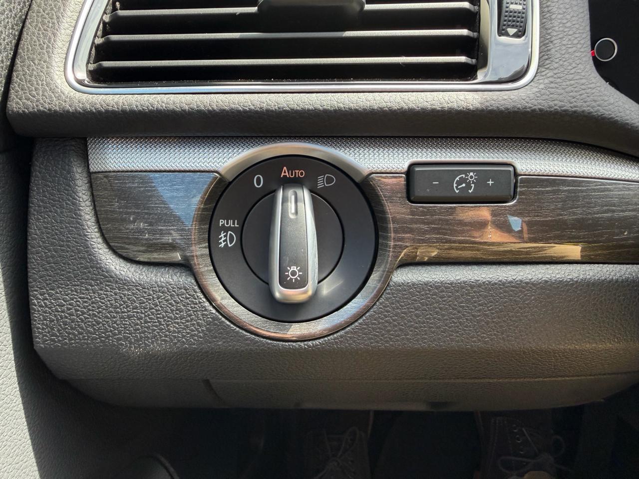 Volkswagen Passat 2.0T SE Auto 2018