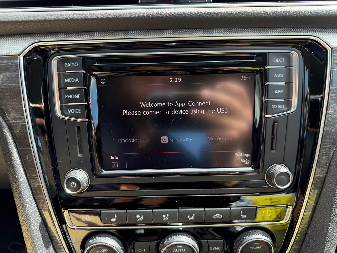 Volkswagen Passat 2.0T SE Auto 2018