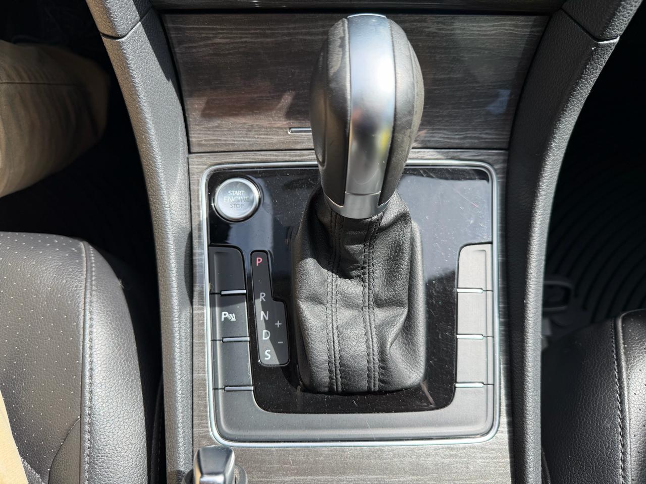 Volkswagen Passat 2.0T SE Auto 2018