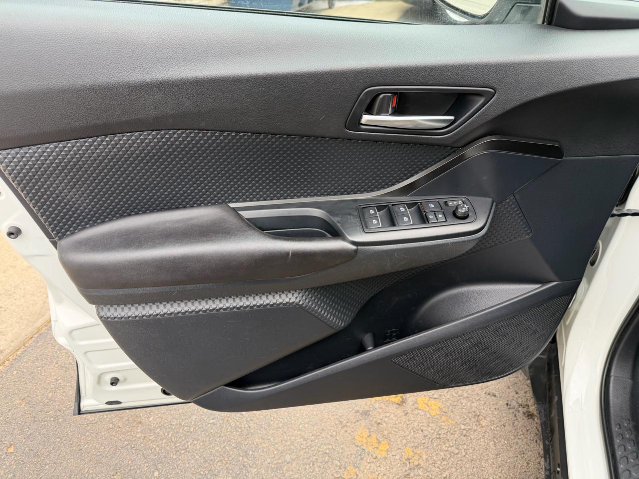 Toyota C-HR XLE Premium FWD (Natl) 2018