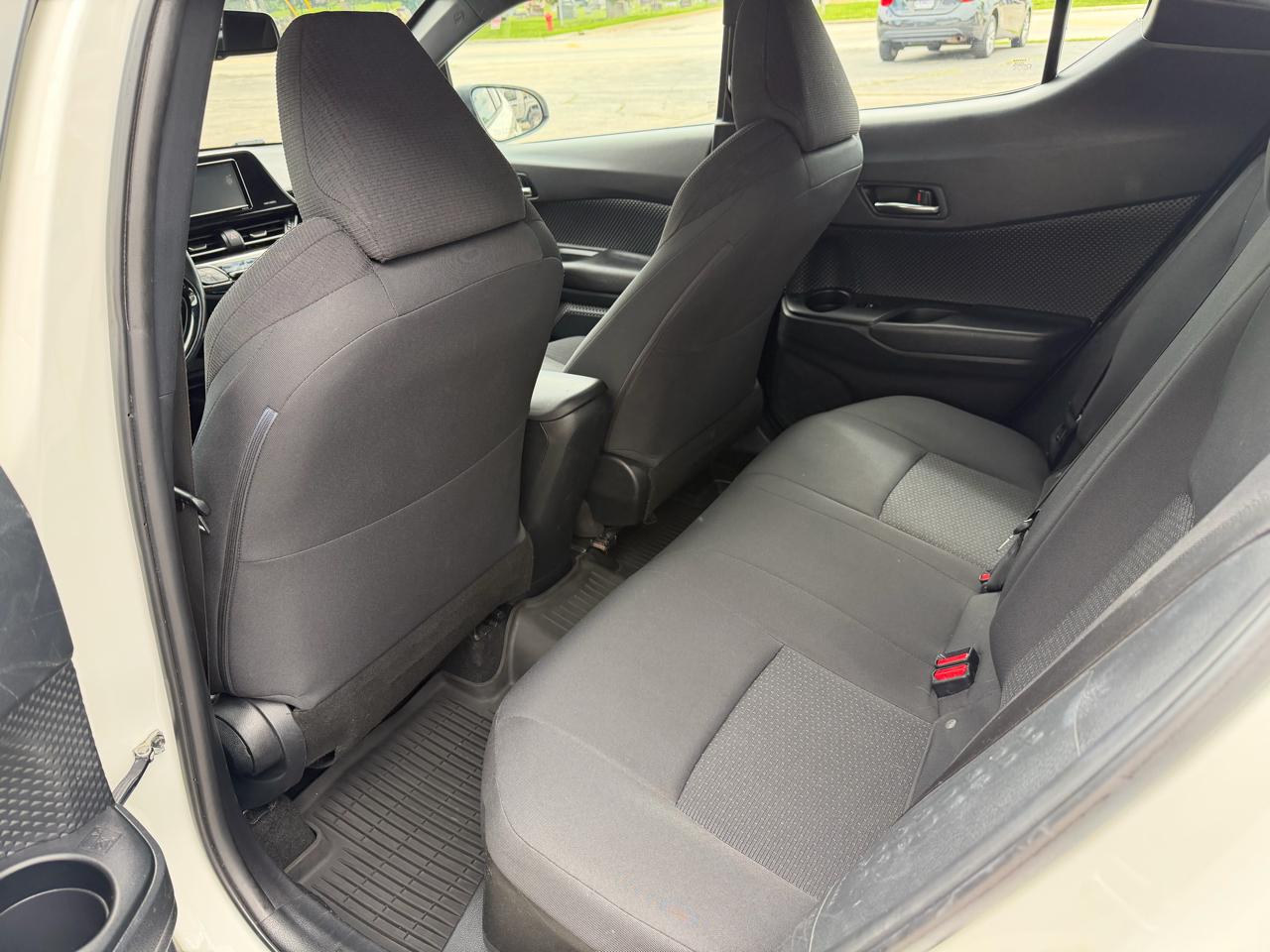 Toyota C-HR XLE Premium FWD (Natl) 2018