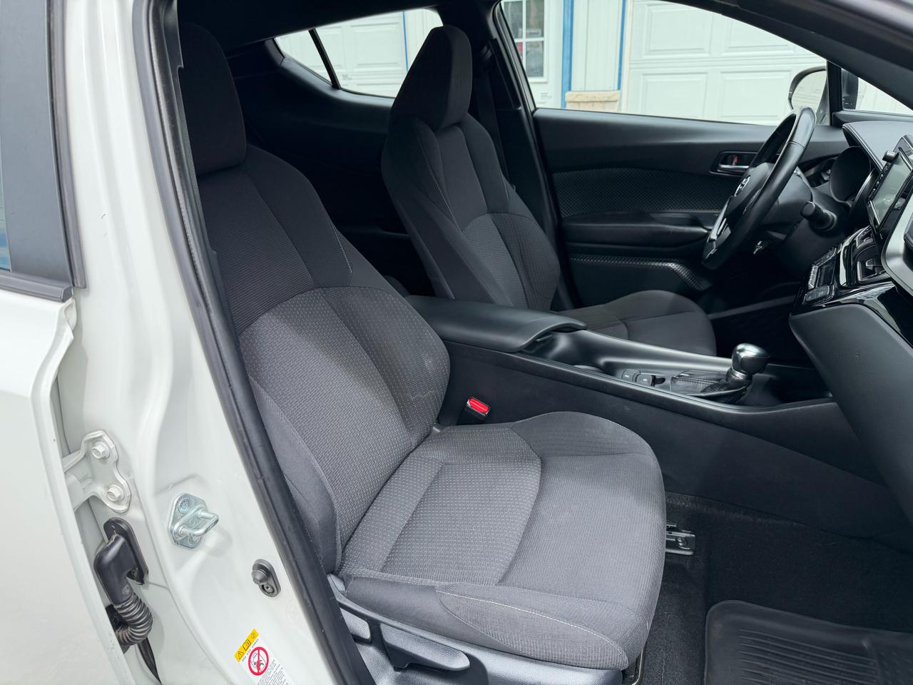 Toyota C-HR XLE Premium FWD (Natl) 2018